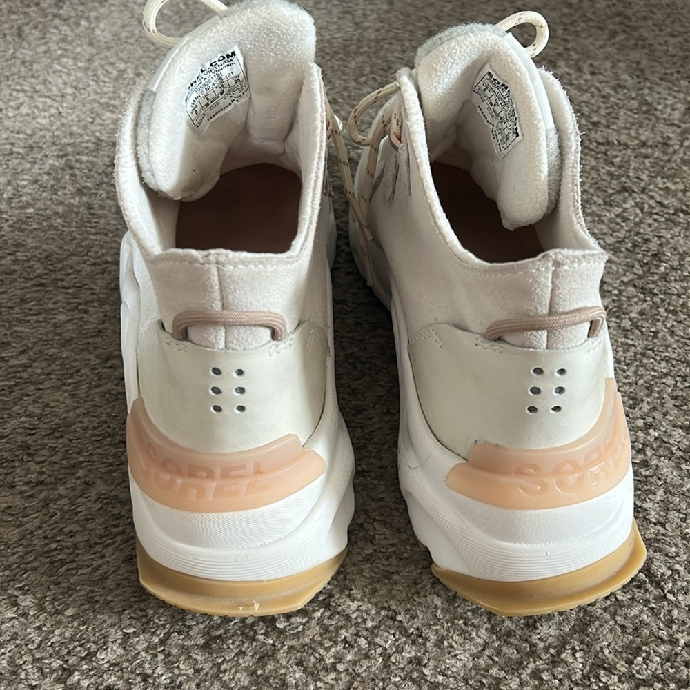 Women’s Sorel Kinetic Caribou Boot - Picture 3 of 6